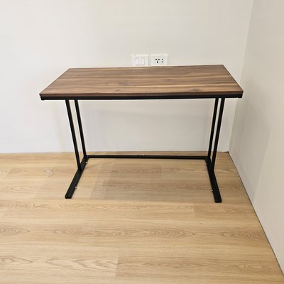 Desk L100xD60xH75 - Angle 2